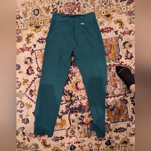 Figs scrubs xs non smoker green.